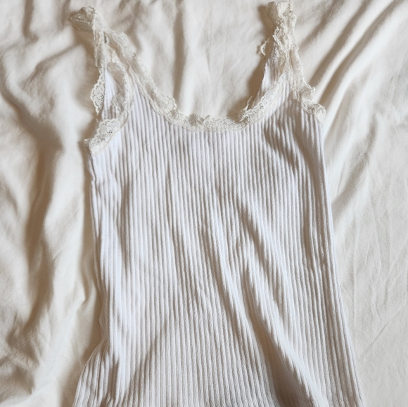 Bundle of tops - Picture 5 of 9